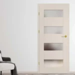 Debecja 1 vidaus durys – elegantiškas ir praktiškas pasirinkimas. Kokybiška konstrukcija, modernus dizainas ir atspari ekodanga užtikrina ilgaamžiškumą bei lengvą priežiūrą. Puikiai tinka įvairiems interjero stiliams.
